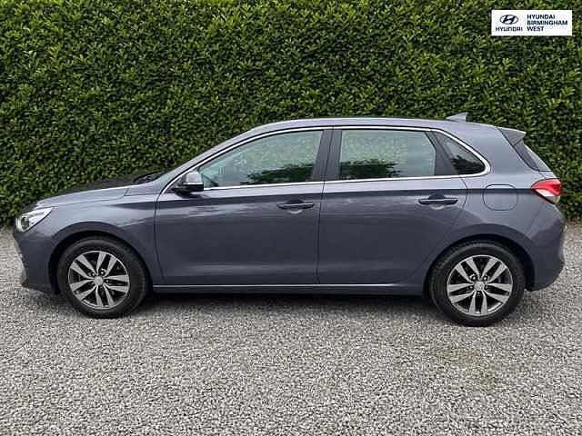 Hyundai i30 1.0 T-GDi Blue Drive SE Hatchback 5dr Petrol Manual Euro 6 (s/s) (120 ps)