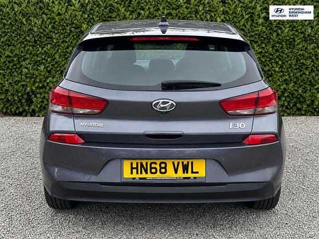 Hyundai i30 1.0 T-GDi Blue Drive SE Hatchback 5dr Petrol Manual Euro 6 (s/s) (120 ps)