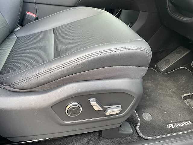 Hyundai SANTA FE 1.6 T-GDi 13.8kWh Ultimate Auto 4WD Euro 6 (s/s) 5dr Grey