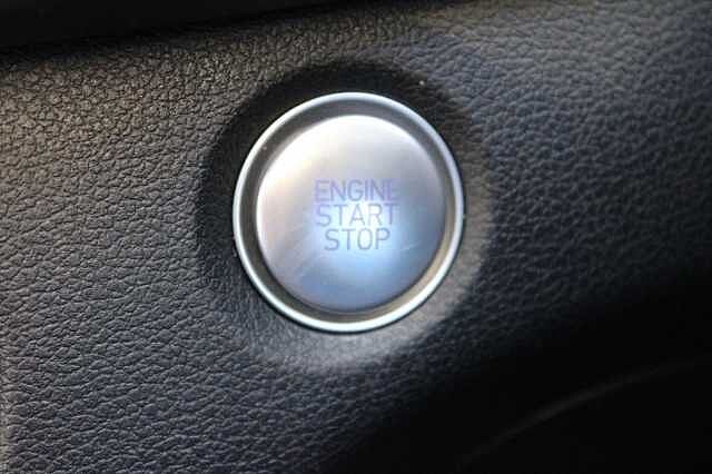 Hyundai Santa Fe 2.2 CRDi Premium SE Auto 4WD Euro 6 (s/s) 5dr 7 Seat