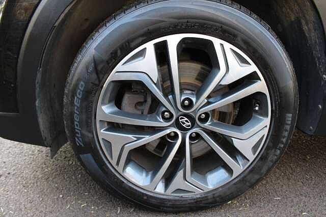 Hyundai Santa Fe 2.2 CRDi Premium SE Auto 4WD Euro 6 (s/s) 5dr 7 Seat