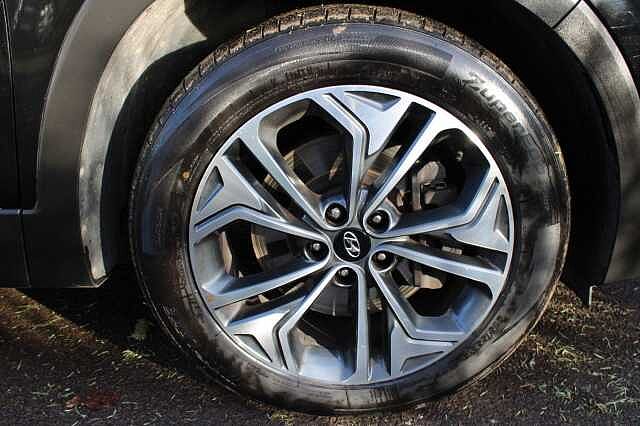 Hyundai Santa Fe 2.2 CRDi Premium SE Auto 4WD Euro 6 (s/s) 5dr 7 Seat