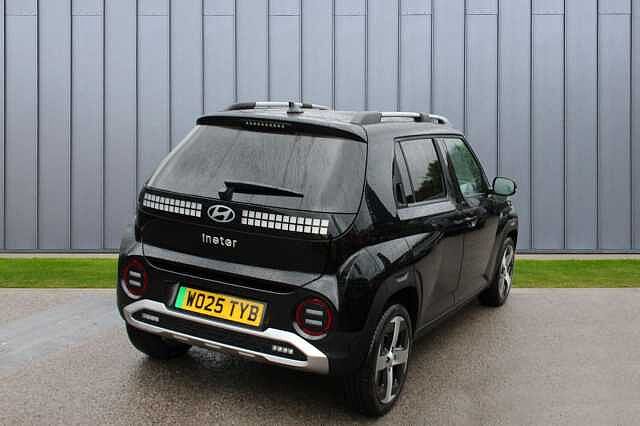 Hyundai INSTER Long Range 49kWh 02 Auto 5dr Black