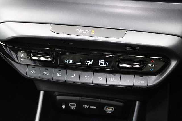 Hyundai BAYON 1.0 T-GDi Tech Line DCT Euro 6 (s/s) 5dr Black
