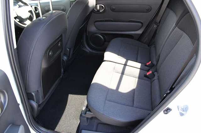 Hyundai INSTER Long Range 49kWh 02 Auto 5dr White