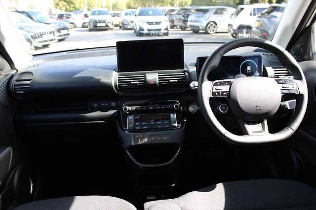 Hyundai INSTER Long Range 49kWh 02 Auto 5dr White