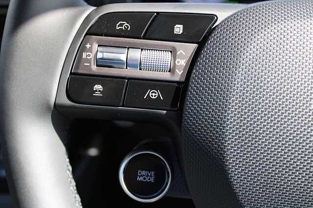 Hyundai INSTER Long Range 49kWh 02 Auto 5dr White