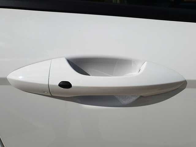 Hyundai KONA 1.6T 138 N Line 5dr DCT White