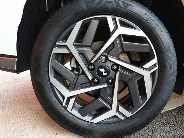 Hyundai KONA 1.6T 138 N Line 5dr DCT White