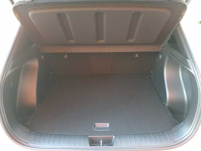 Hyundai KONA 1.6T 138 N Line 5dr DCT White