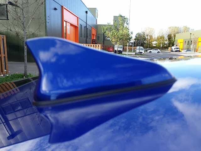 Hyundai IONIQ 1.6 GDi Hybrid Premium SE 5dr DCT Blue