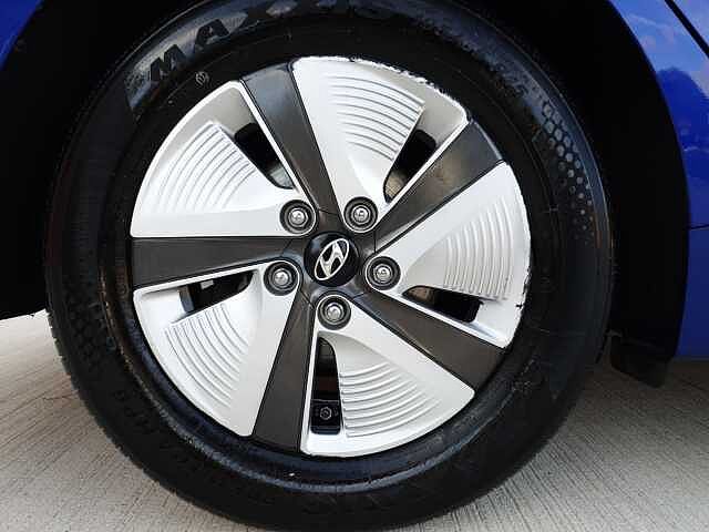 Hyundai IONIQ 1.6 GDi Hybrid Premium SE 5dr DCT Blue