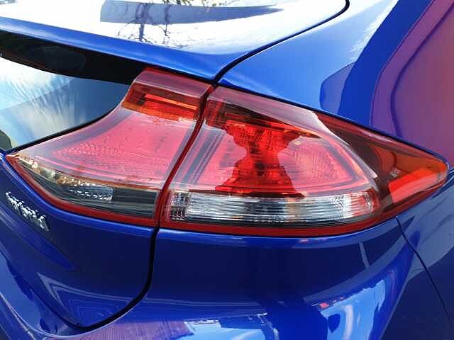 Hyundai IONIQ 1.6 GDi Hybrid Premium SE 5dr DCT Blue