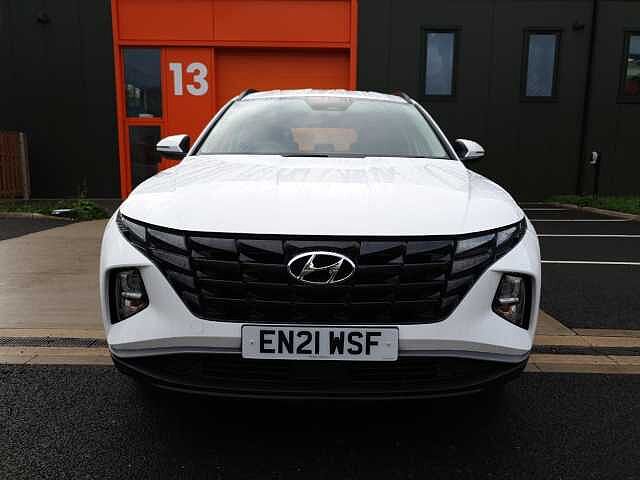 Hyundai TUCSON 1.6 TGDi Hybrid 230 SE Connect 5dr 2WD Auto White