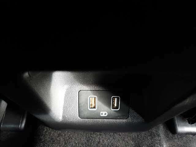 Hyundai TUCSON 1.6 TGDi Hybrid 230 SE Connect 5dr 2WD Auto White