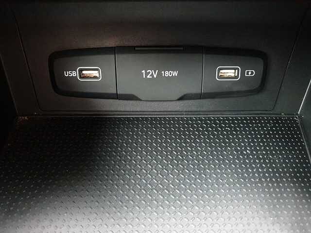 Hyundai TUCSON 1.6 TGDi Hybrid 230 SE Connect 5dr 2WD Auto White