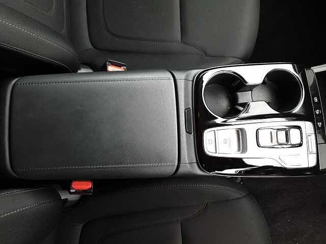 Hyundai TUCSON 1.6 TGDi Hybrid 230 SE Connect 5dr 2WD Auto White