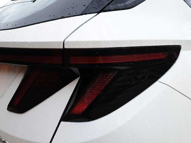 Hyundai TUCSON 1.6 TGDi Hybrid 230 SE Connect 5dr 2WD Auto White