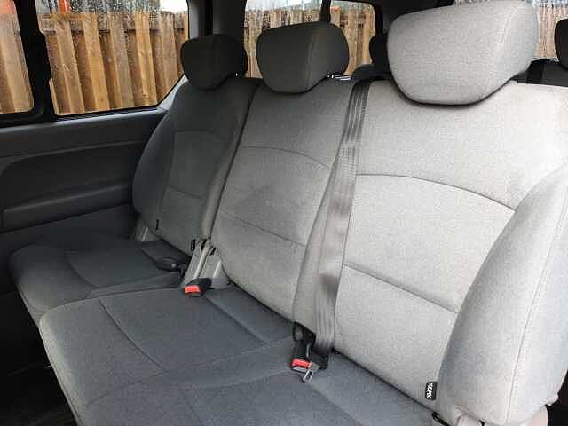 Hyundai i800 2.5 CRDi SE Nav 5dr