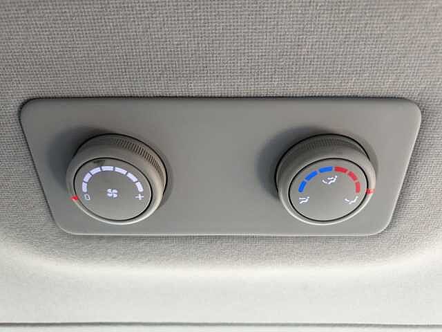 Hyundai i800 2.5 CRDi SE Nav 5dr