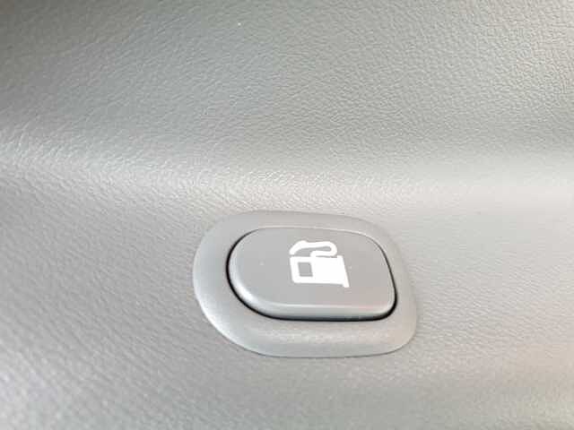 Hyundai i800 2.5 CRDi SE Nav 5dr