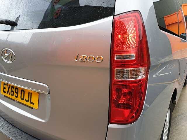 Hyundai i800 2.5 CRDi SE Nav 5dr