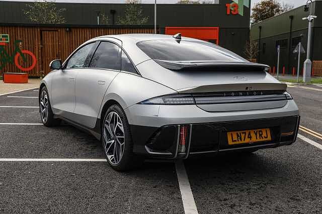 Hyundai IONIQ 6 E (325ps) Ultimate 77kWh (Dual Motor) AWD Silver