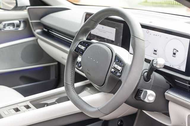 Hyundai IONIQ 6 E (325ps) Ultimate 77kWh (Dual Motor) AWD Silver