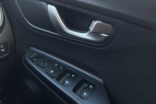 Hyundai KONA 1.6 GDi Hybrid Premium 5dr DCT