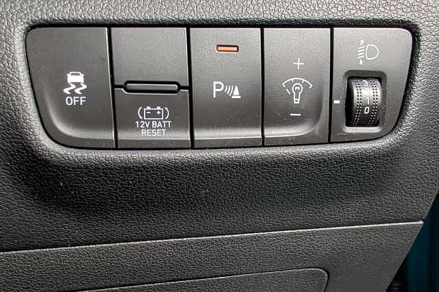 Hyundai KONA 1.6 GDi Hybrid Premium 5dr DCT