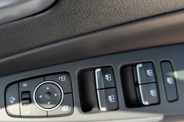 Hyundai SANTA FE 1.6 TGDi Hybrid Ultimate 5dr 4WD Auto