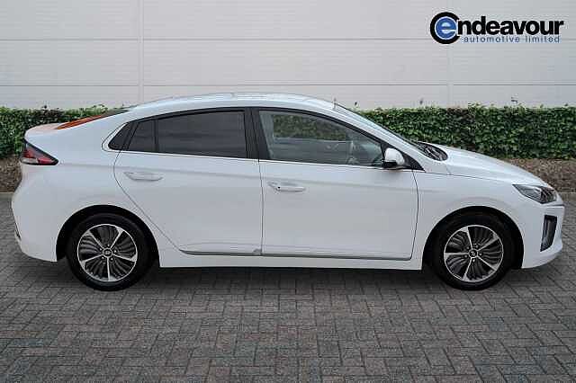 Hyundai IONIQ 1.6 GDi Plug-in Hybrid Premium SE 5dr DCT
