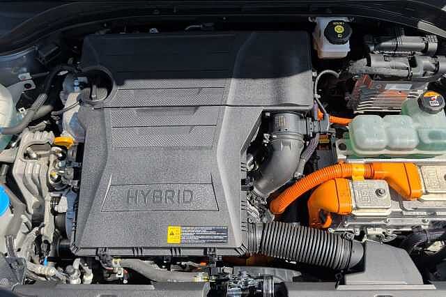 Hyundai IONIQ 1.6 GDi Hybrid Premium 5dr DCT