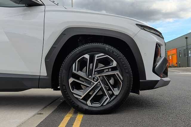 Hyundai TUCSON 1.6T Hybrid Ultimate 5dr Auto White