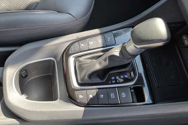Hyundai IONIQ 1.6 GDi Hybrid Premium SE 5dr DCT
