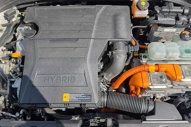 Hyundai IONIQ 1.6 GDi Hybrid Premium SE 5dr DCT