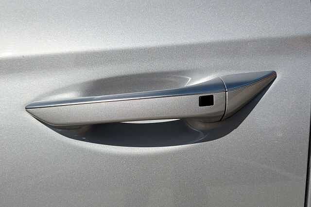 Hyundai IONIQ 1.6 GDi Hybrid Premium SE 5dr DCT