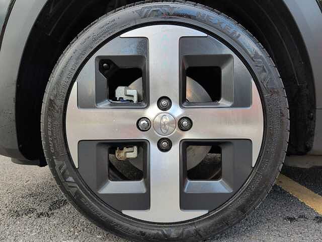 Hyundai INSTER 85kW 02 49kWh 5dr Auto Black