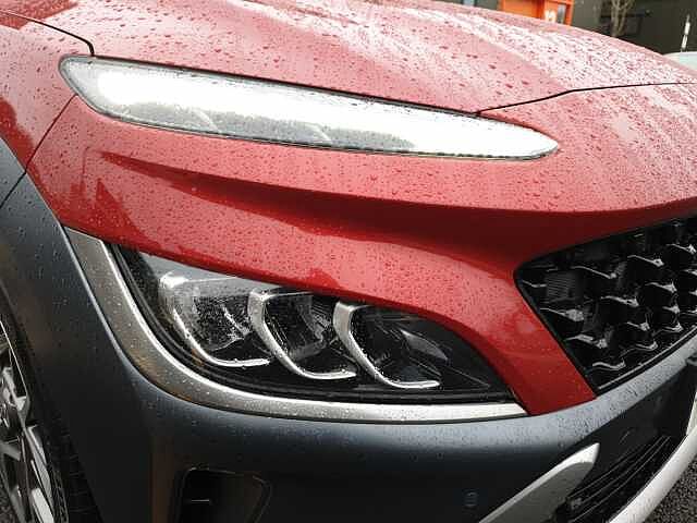 Hyundai KONA 1.6 GDi Hybrid Ultimate 5dr DCT Red