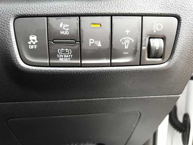 Hyundai KONA 1.6 GDi Hybrid Ultimate 5dr DCT