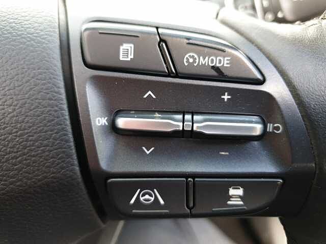 Hyundai KONA 1.6 GDi Hybrid Ultimate 5dr DCT