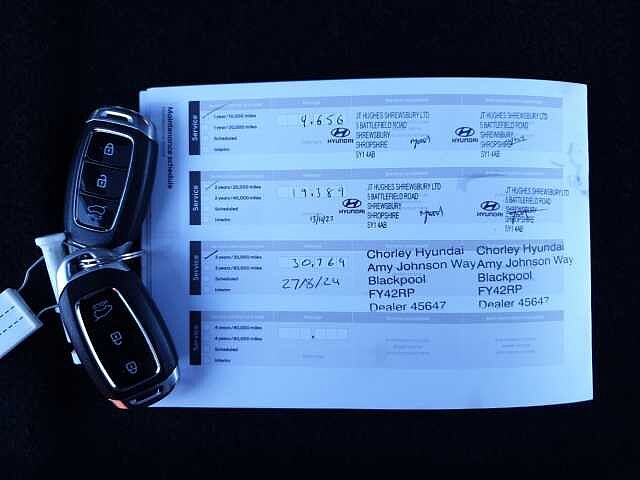 Hyundai KONA 1.6 GDi Hybrid Premium 5dr DCT