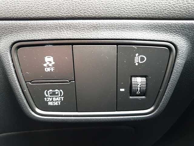 Hyundai TUCSON 1.6 TGDi Hybrid 230 Premium 5dr 2WD Auto White