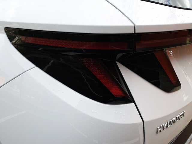 Hyundai TUCSON 1.6 TGDi Hybrid 230 Premium 5dr 2WD Auto White