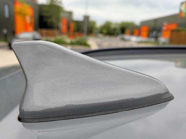 Hyundai KONA 1.6 GDi Hybrid Premium 5dr DCT