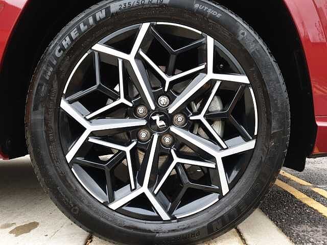 Hyundai TUCSON 1.6 TGDi Hybrid 230 N Line S 5dr 2WD Auto Red