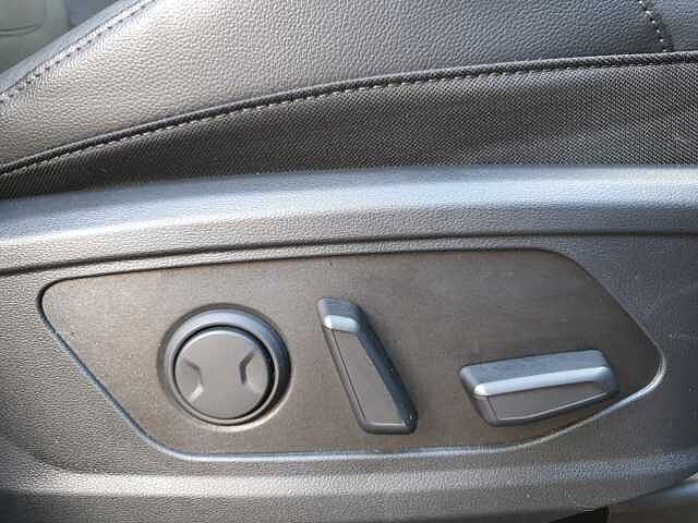 Hyundai TUCSON 1.6T Plug-in Hybrid Premium 5dr 4WD Auto