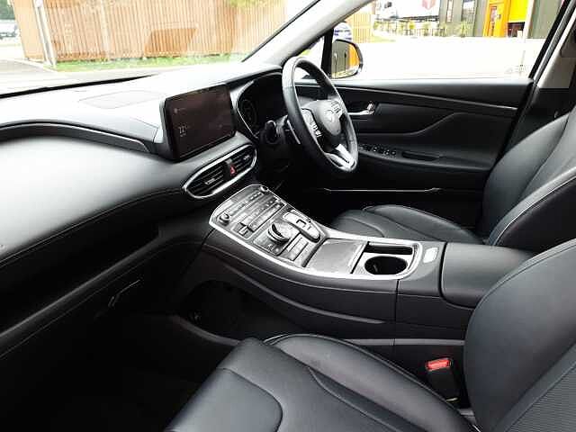 Hyundai SANTA FE 1.6 TGDi Hybrid Ultimate 5dr Auto White