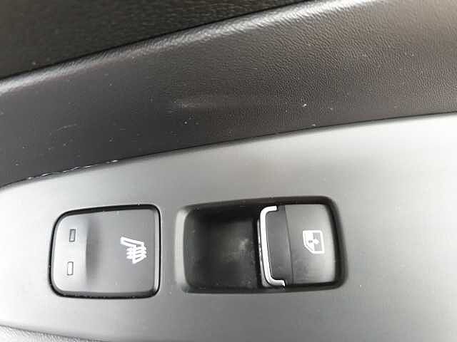 Hyundai SANTA FE 1.6 TGDi Hybrid Ultimate 5dr Auto White