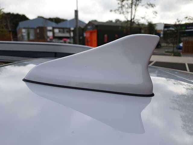 Hyundai SANTA FE 1.6 TGDi Hybrid Ultimate 5dr Auto White